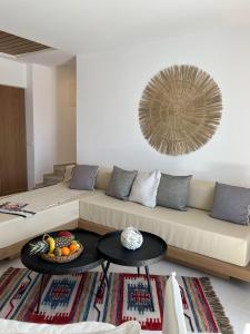 Uma área de estar em Portobello Boutique Hotel