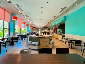 莫干山谷温馨公寓餐厅或其他用餐的地方