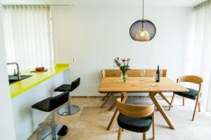 A seating area at baadhaus - 4 Sterne Superior