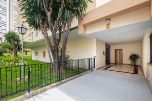 Budynek, w którym mieści się apartament