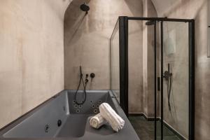Kúpeľňa v ubytovaní Zoe Suites