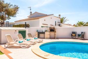 Fotografie z fotogalerie ubytování Villa Raquel Blanes v destinaci Cala'n Forcat