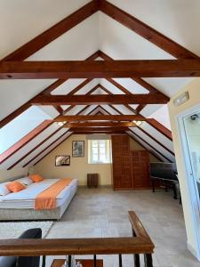 Posteľ alebo postele v izbe v ubytovaní Rooms Toni Palace