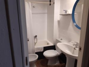 Koupelna v ubytování Hotel Azahar