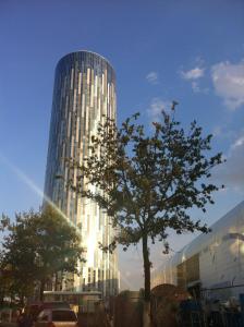 Bygningen som lejligheden ligger i + 7 billeder