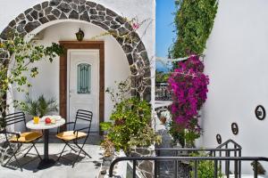 Ein Balkon oder eine Terrasse in der Unterkunft Galatia Villas