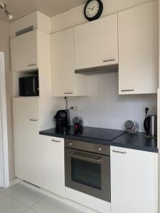 Η κουζίνα ή μικρή κουζίνα στο Anna Penthouse +14 φωτογραφίες