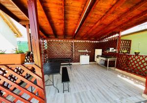 Fotografie z fotogalerie ubytování Pensiunea Onyx Vadu v destinaci Vadu + 17 fotografií