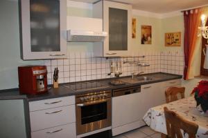 Kuchyň nebo kuchyňský kout v ubytování Ferienwohnung Bruni Bock