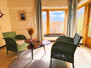 Lchang Nang Retreat-THE HOUSE OF TREES-Nubra Valley的休息区
