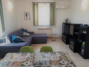 Posedenie v ubytovaní Apartments Barbara Gregovica