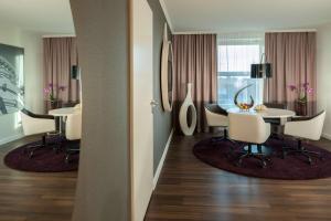 Posezení v ubytování Dorint Kongresshotel Mannheim