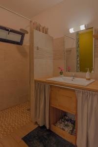 Et badeværelse på JASMIN DE NUIT - Villa SONGE