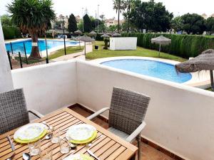 The swimming pool at or close to CASA DE LA PLAYA: La Cala de Mijas