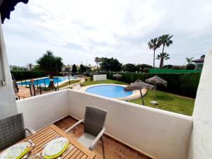 The swimming pool at or close to CASA DE LA PLAYA: La Cala de Mijas