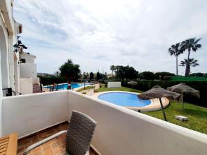 The swimming pool at or close to CASA DE LA PLAYA: La Cala de Mijas