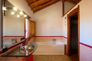 A bathroom at Casa Isotta