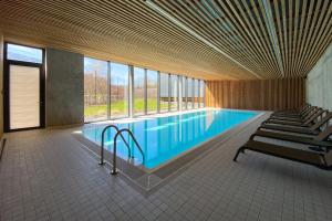 Bazén v ubytování Apartmán v Tee house Čeladná nebo v jeho okolí