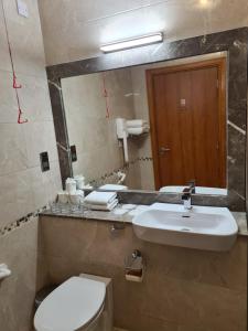 Koupelna v ubytování Leitrim Marina Hotel