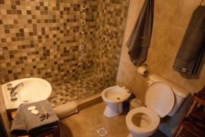 A bathroom at El Aromito Hospedaje