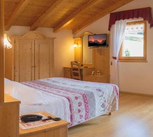 Zdjęcie z galerii obiektu Hotel Garnì Sant'Antonio con Spa w Madonna di Campiglio