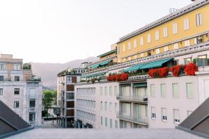 The building in which Az apartmant is located