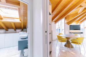 A television and/or entertainment centre at CASA KING
