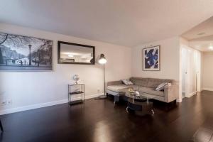 Stunning Duplex Condo in the Heart of Yaletown!!!
