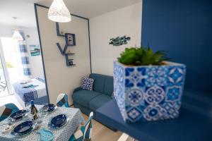 A seating area at MARE e Terra Holiday fronte mare