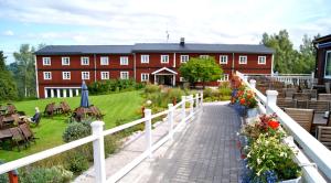 Garður fyrir utan Hotell Villa Långbers
