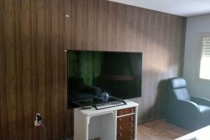 Fotografia z galérie ubytovania Chalet adosado con jardín v destinácii Cebreros