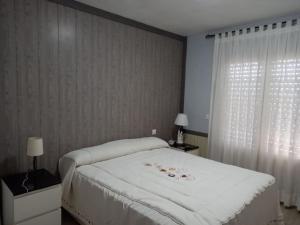Fotografia z galérie ubytovania Chalet adosado con jardín v destinácii Cebreros