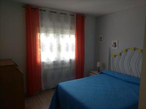Fotografia z galérie ubytovania Chalet adosado con jardín v destinácii Cebreros