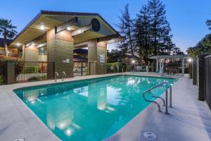 Gallery image of Best Western Orchard Inn in Turlock