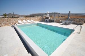 The swimming pool at or close to Blue diamonds villas Paros