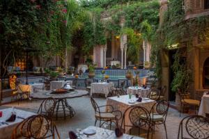 Restaurant o un lloc per menjar a Riad Palais Sebban