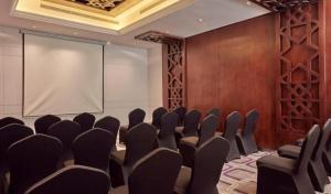 Zona business o sala conferenze di Three Points Al Salama