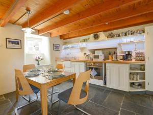 Kuchyň nebo kuchyňský kout v ubytování 3 Newhall Green