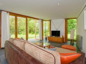 TV a/nebo společenská místnost v ubytování 3 Newhall Green