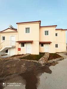 The building in which the holiday home is located