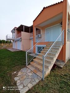 The building in which the holiday home is located