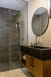 Ванна кімната в apagio project by almelon houses