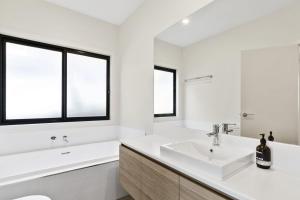 Phòng tắm tại Belvedere Four +10 ảnh