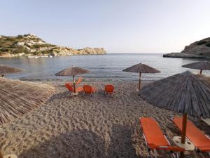 Gallery image of Between 2 beaches - sea breeze suite in Ligaria