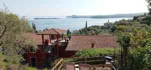 Ảnh trong thư viện ảnh của CasaAlma Pool, Terrace & Lakeview ở Gardone Riviera