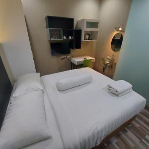 Gallery image of Rumah Familiku 1 Syariah in Wonocolo