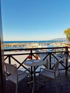 Balkón nebo terasa v ubytování Y & P LATCHI HOTEL