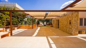 Fotografie z fotogalerie ubytování Deluxe Villa w/ Pool 5 bdrm v destinaci Anavissos
