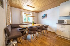 Kuchyňa alebo kuchynka v ubytovaní Ferienhaus Lorenzin