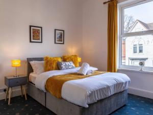 Легло или легла в стая в Pass the Keys Best View In Birmingham - 5 Bed Character House